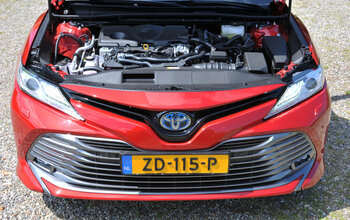 Toyota Camry - Motor