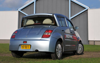 Toyota Will Vi  - Driekwart achter