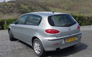 Alfa Romeo 147 - Driekwart achter