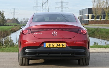 Mercedes-Benz CLA - Recht achter