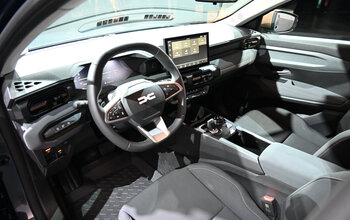 Dacia Striker - Interieur