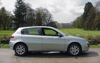 Alfa Romeo 147 - Zijkant