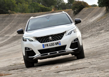 Peugeot 3008 HYbrid4