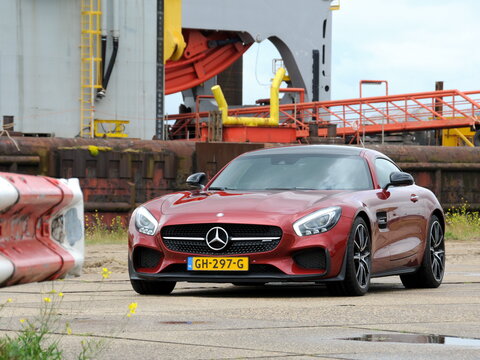 Mercedes-Benz GT