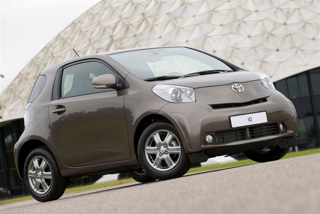 Toyota iQ