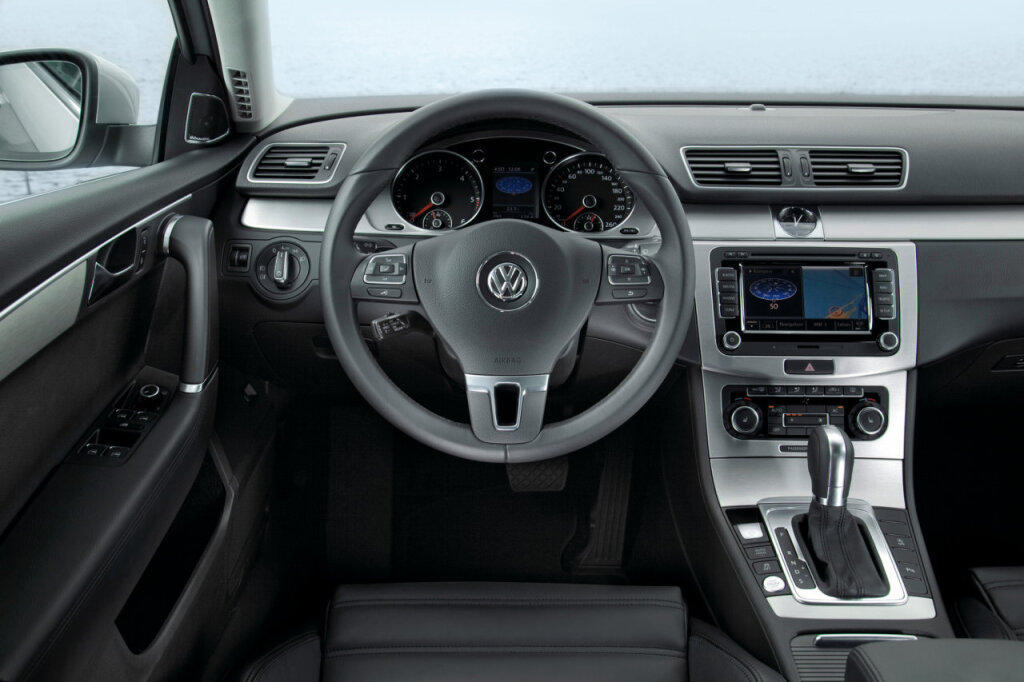 Volkswagen Passat (2010 - 2014)