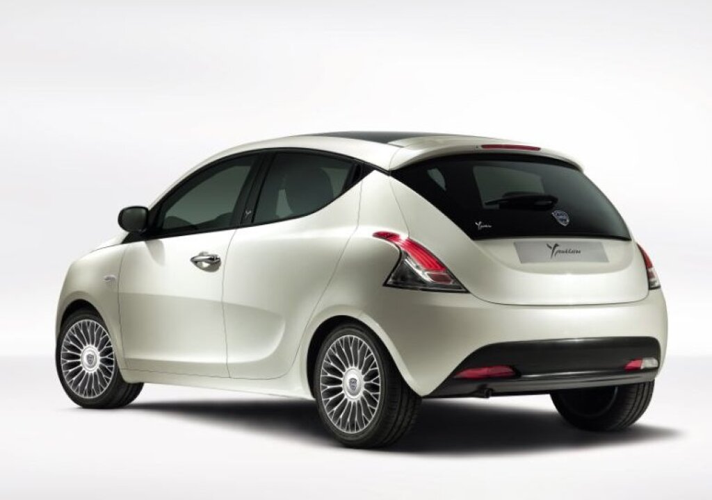 Lancia Ypsilon