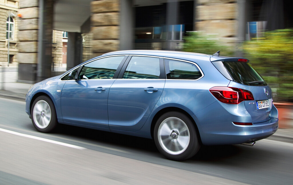 Opel Astra Sports Tourer (2010 - 2016)