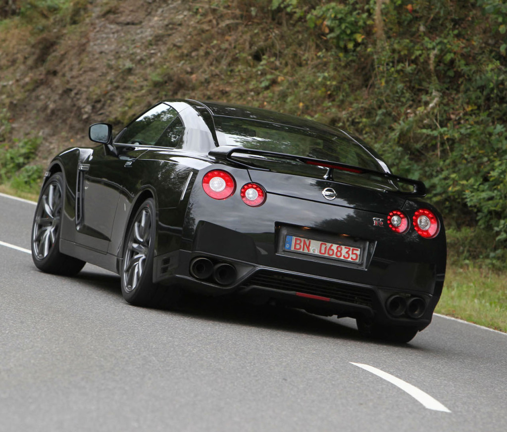 Nissan GT-R