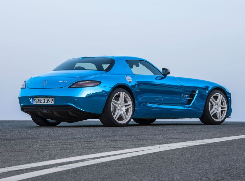 Mercedes-Benz SLS