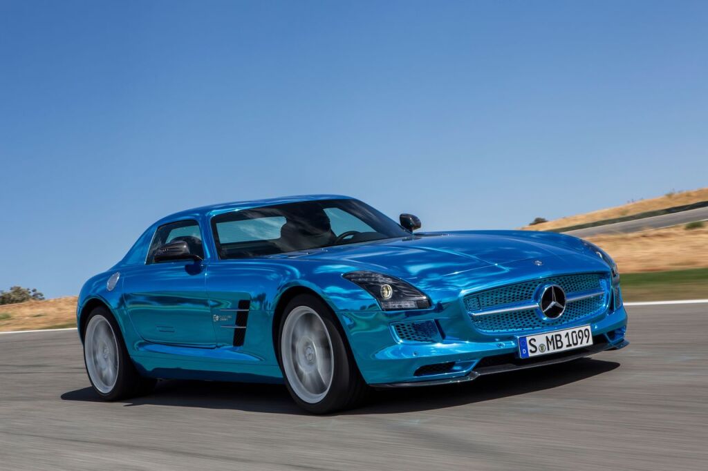 Mercedes-Benz SLS