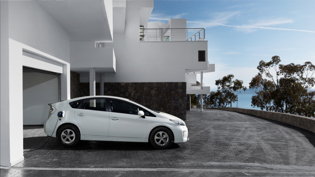 Toyota Prius (2009 - 2015) Plug-in Executive Business