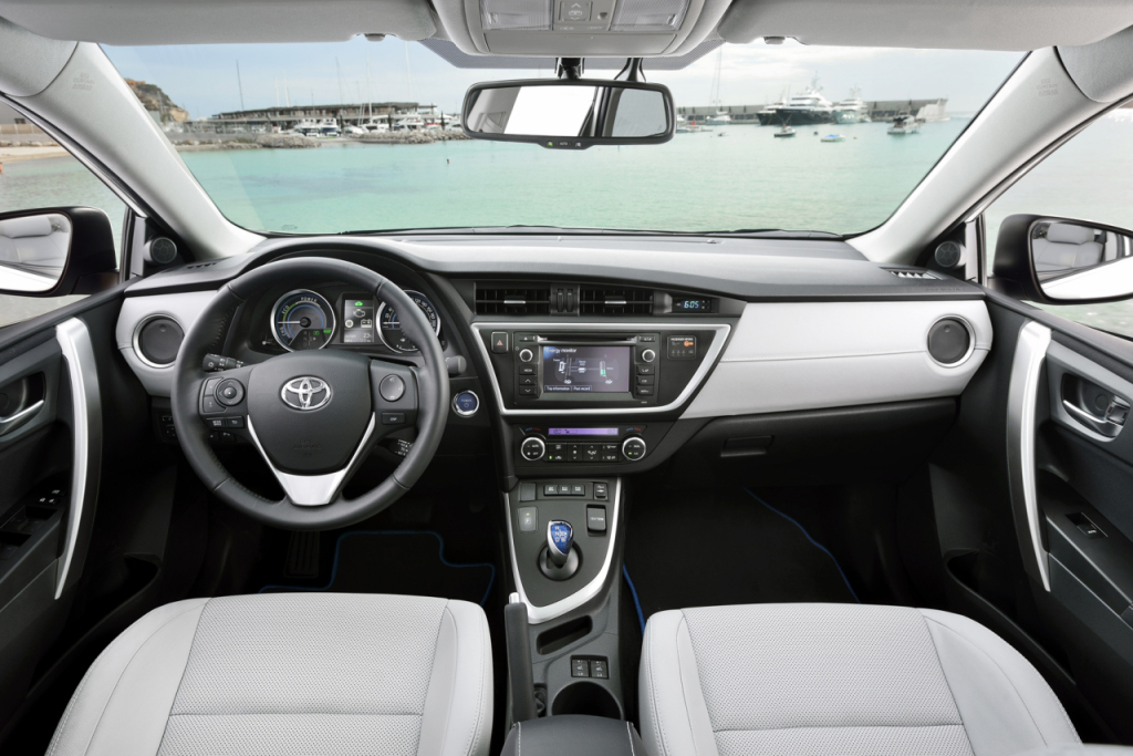 Toyota Auris Touring Sports