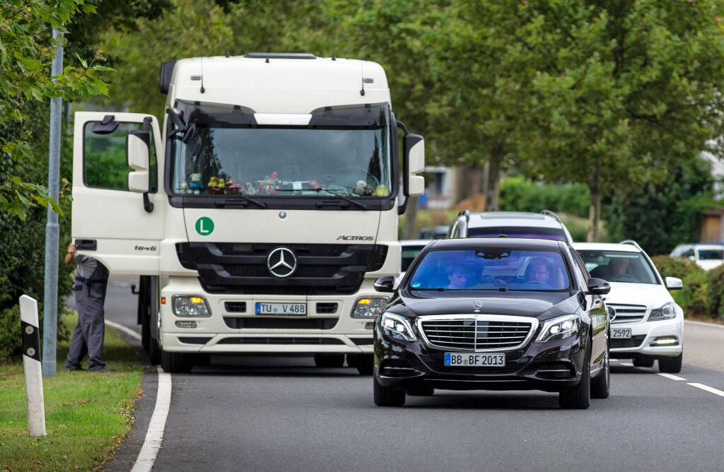 Mercedes-Benz S-Klasse