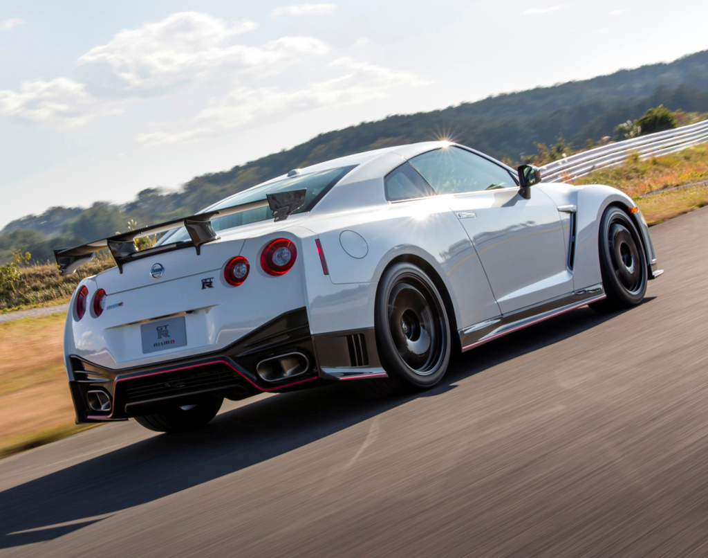 Nissan GT-R