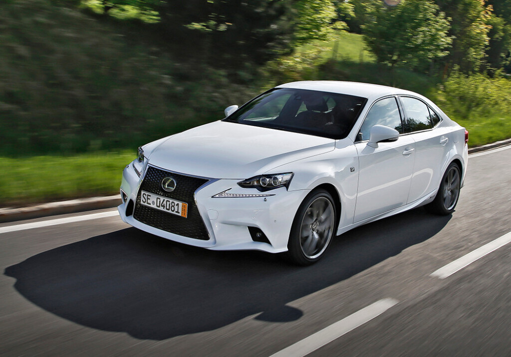 Lexus IS