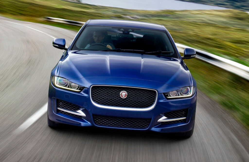Jaguar XE