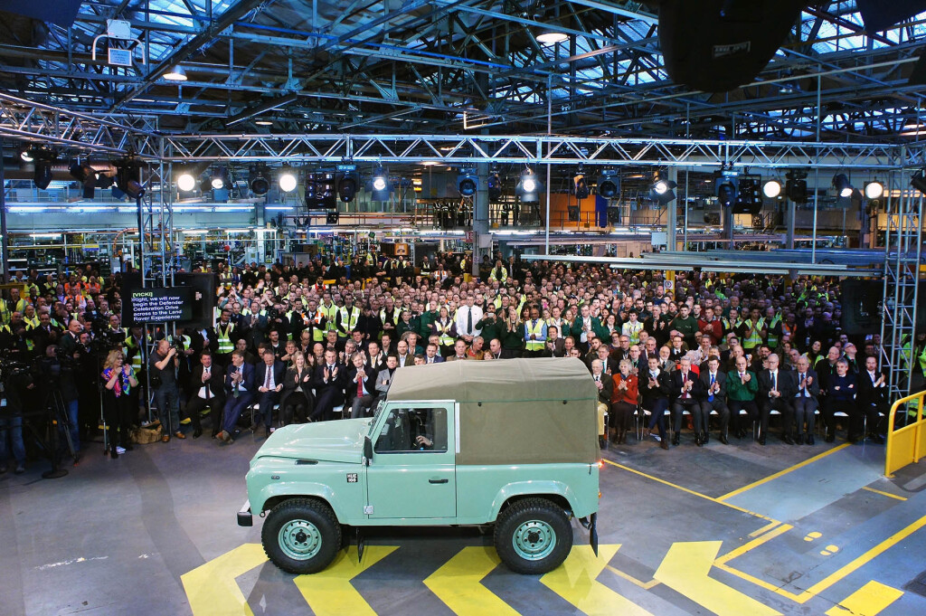 Land Rover Defender (1948 - 2018)