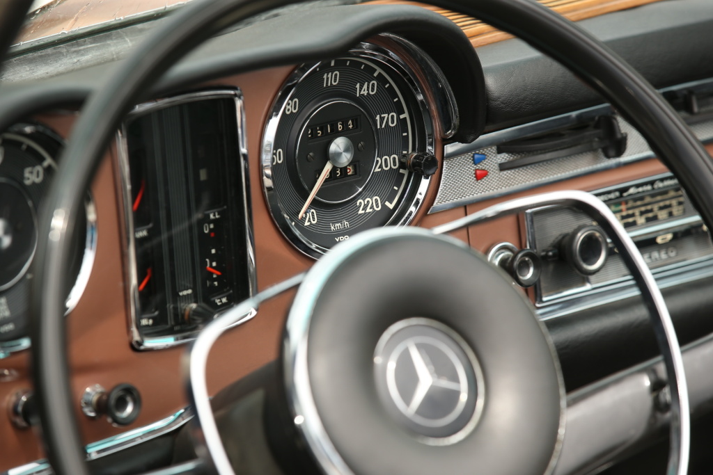 Mercedes-Benz SL