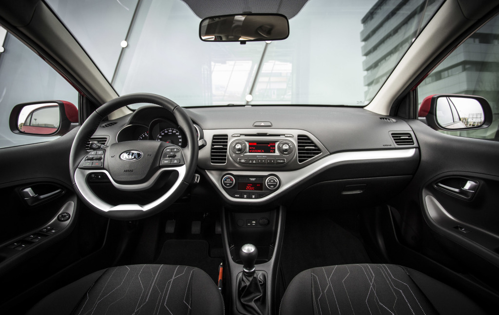 Kia Picanto (2011 - 2017) 1.0 CVVT DynamicLine (5d)