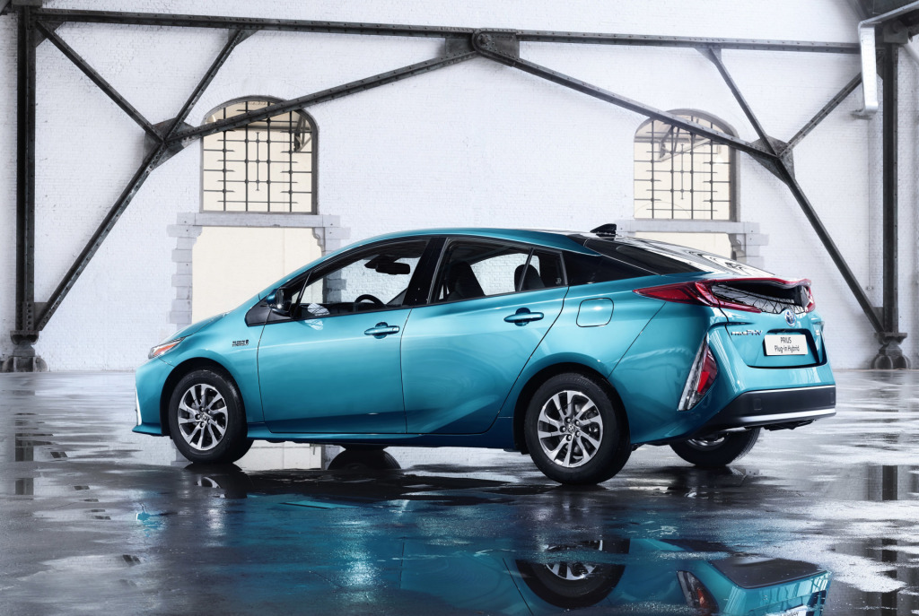 Toyota Prius (2016 - 2023) 1.8 Plug-in Hybrid Dynamic
