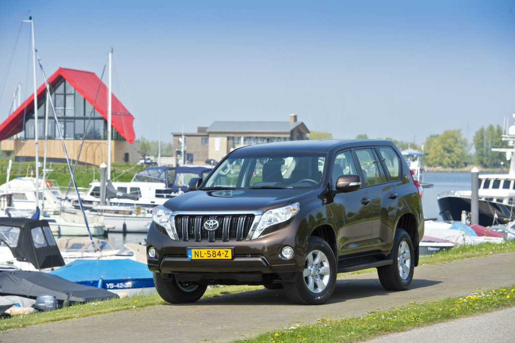 Toyota Land Cruiser (2009 - 2017)