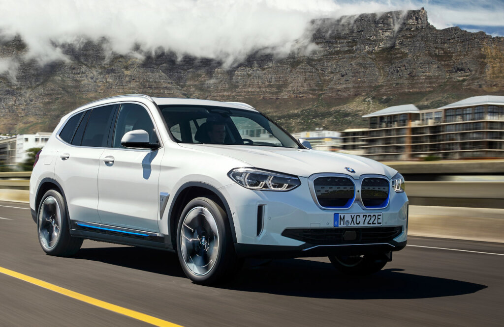 BMW iX3