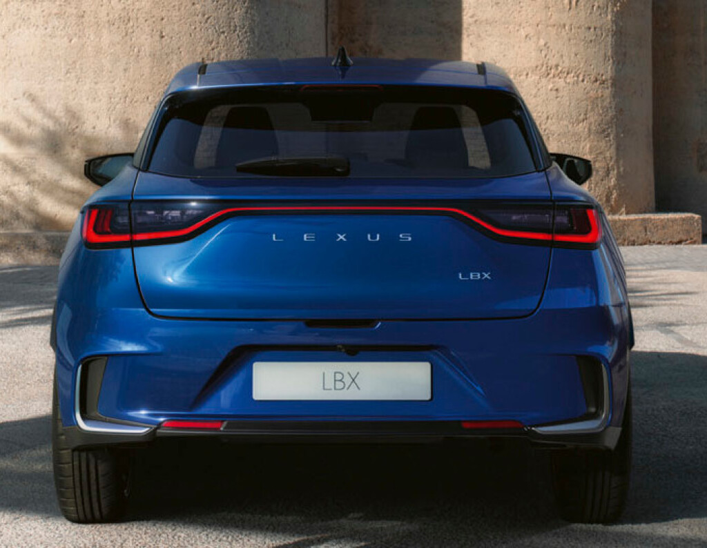 Lexus LBX