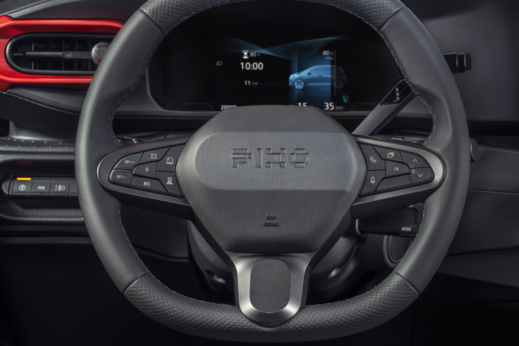 Nissan Pixo
