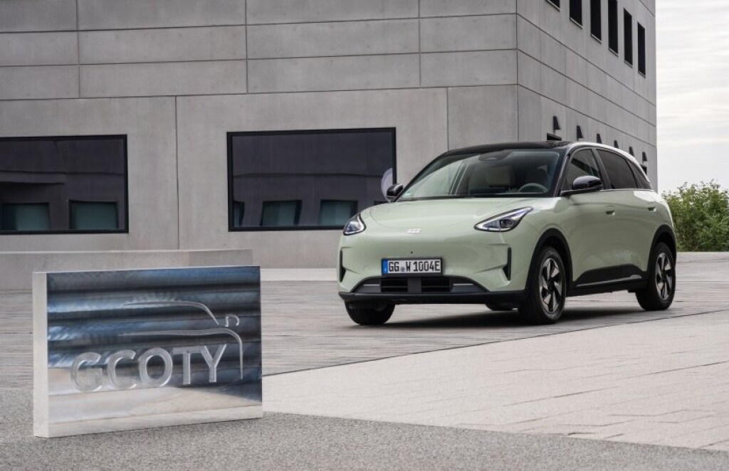 Geely E2