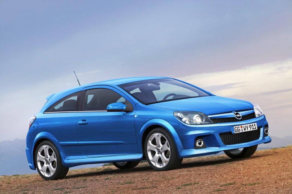 Opel Astra GTC (2005 - 2011)