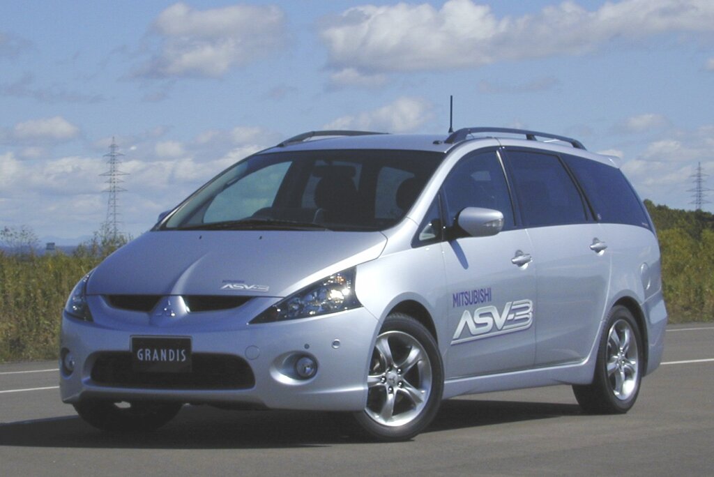 Mitsubishi Grandis (2004 - 2011)