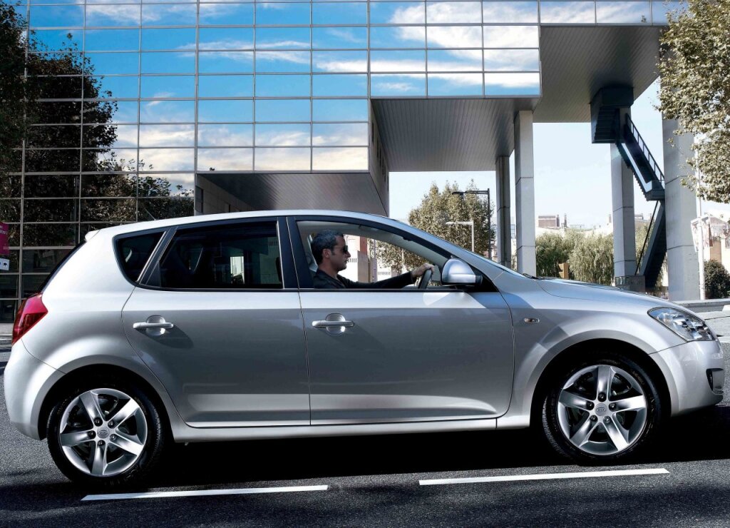 Kia Cee'd (2007 - 2012)