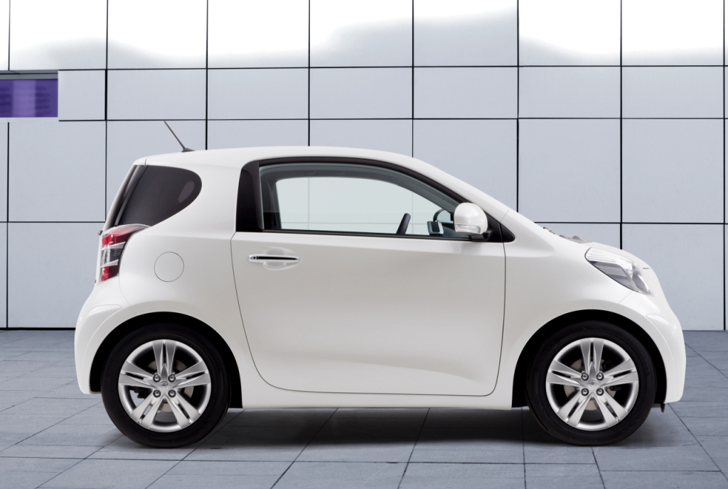 Toyota iQ