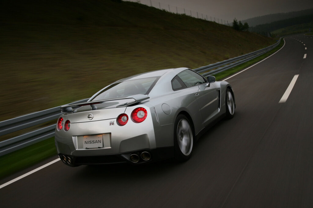 Nissan GT-R