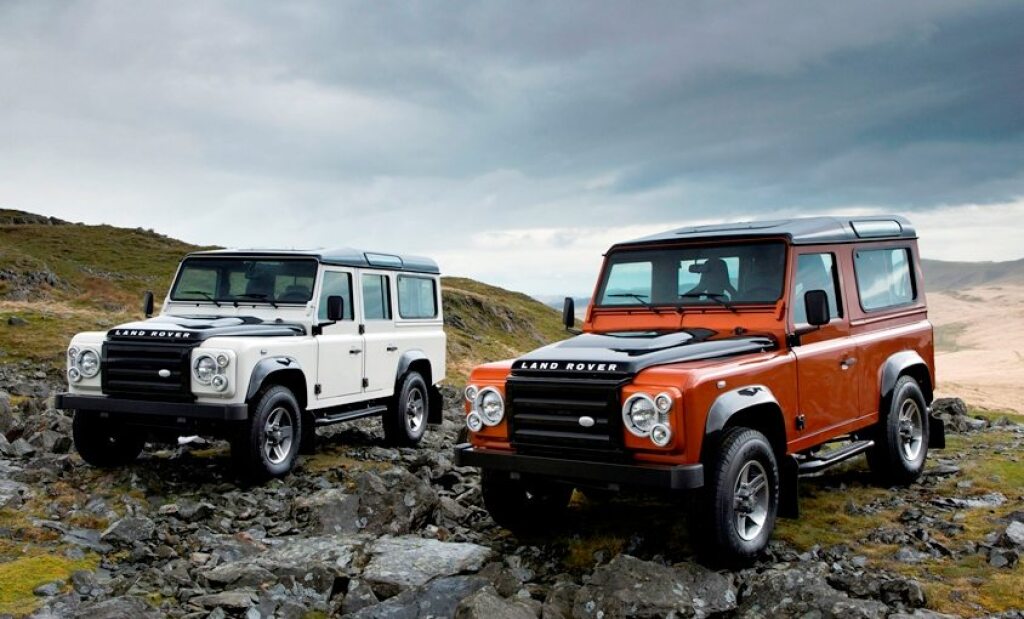 Land Rover Defender (1948 - 2018)