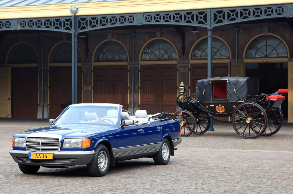 Mercedes-Benz 380 SEL