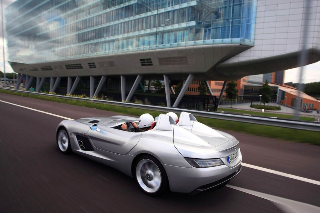 Mercedes-Benz SLR