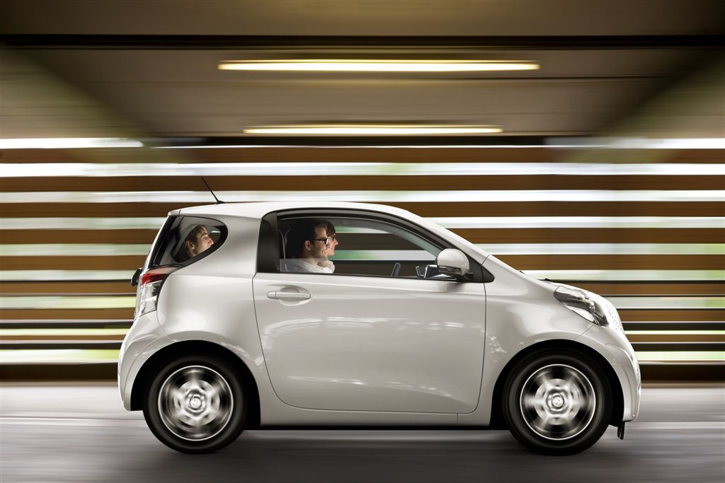 Toyota iQ