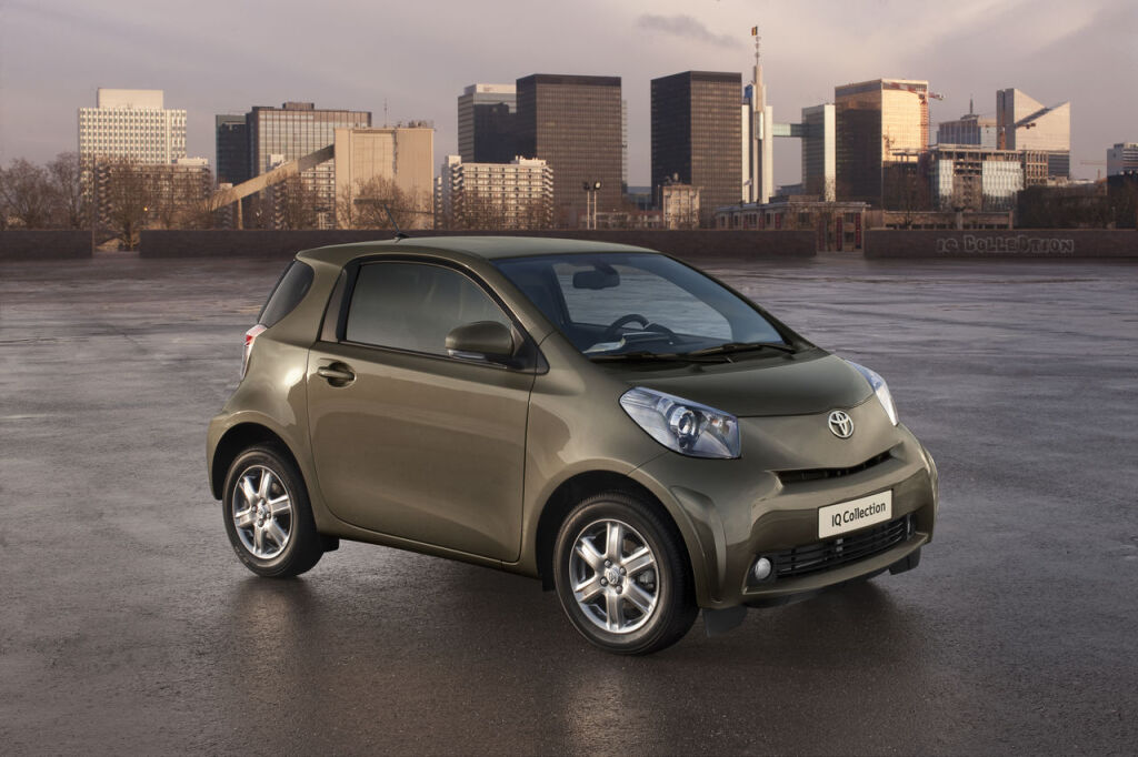 Toyota iQ