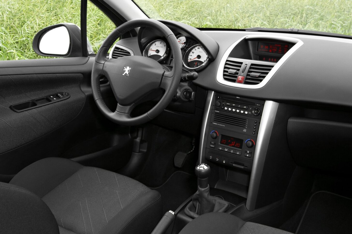 Стойка peugeot 207