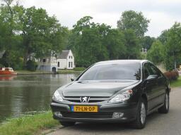 Peugeot 607