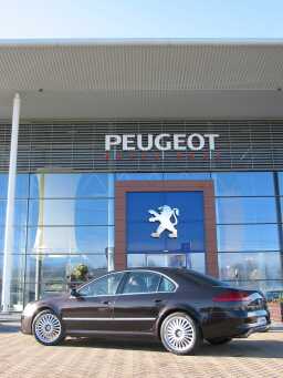 Peugeot 607