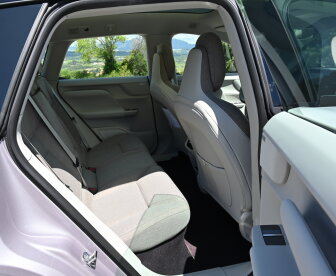 Volvo EX60 (Achterin)