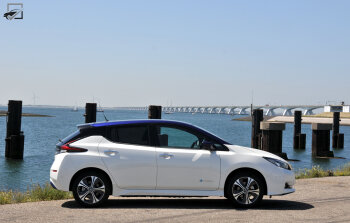 Nissan Leaf (2018 - 2025) - Zijkant