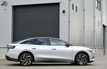 Volkswagen ID.7 - Zijkant