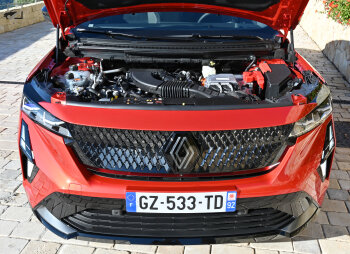 Renault Rafale - Motor