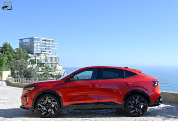 Renault Rafale - Zijkant