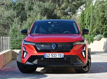 Renault Rafale - Recht voor