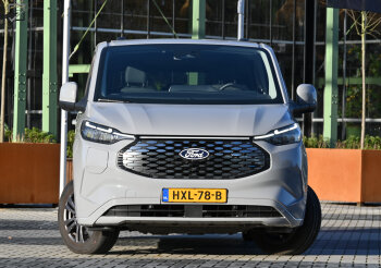 Ford Tourneo Custom - Recht voor